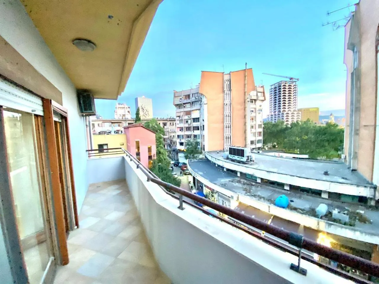 טיראנה Apartment_E אלבניה